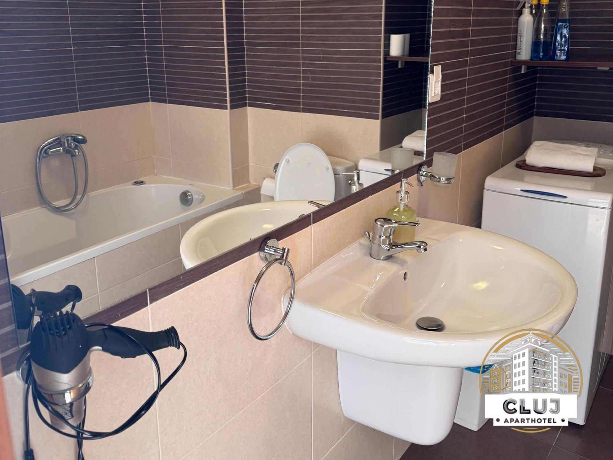 Cluj Aparthotel - Viva City - エクステリア 写真
