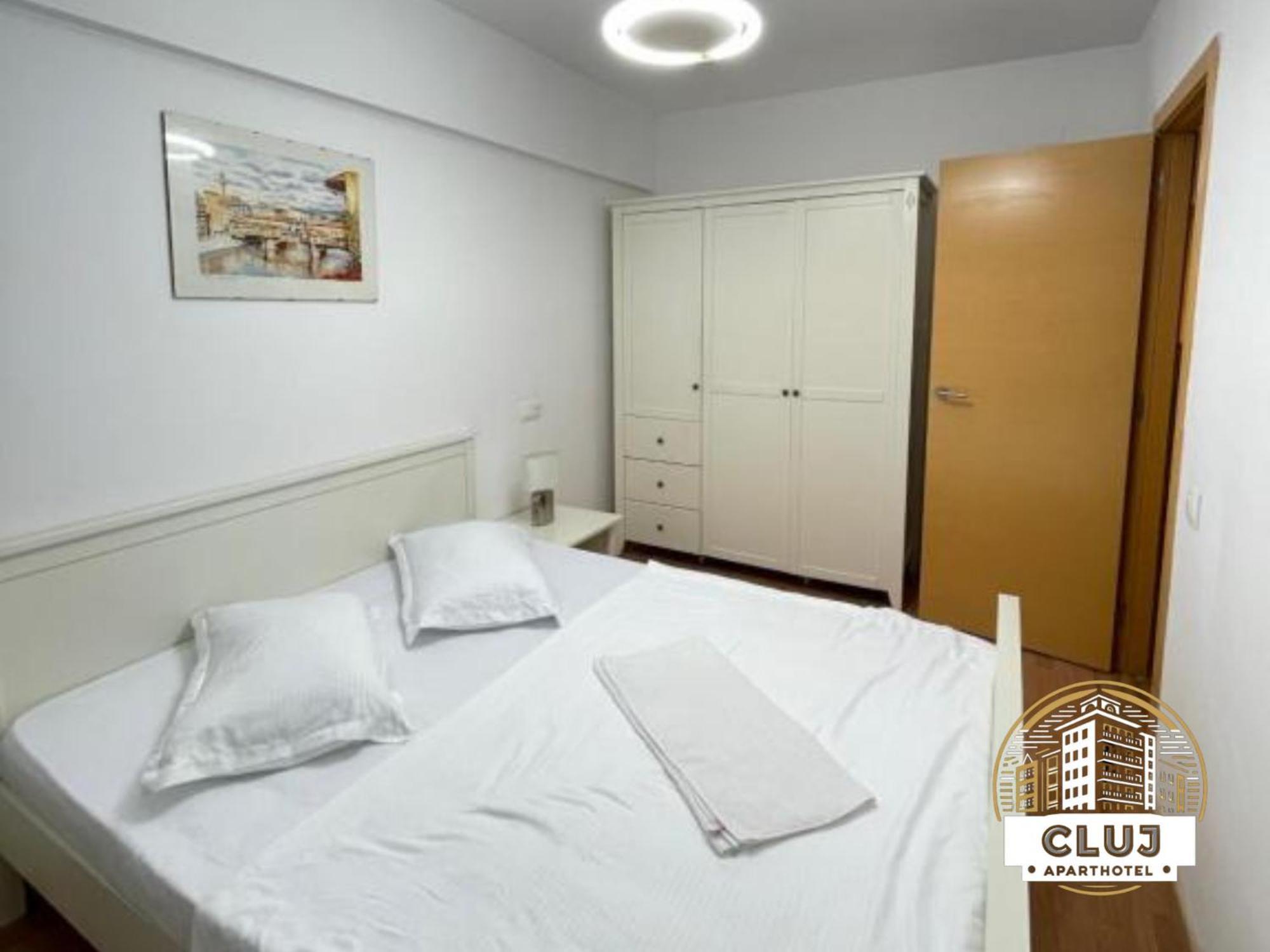 Cluj Aparthotel - Viva City - エクステリア 写真