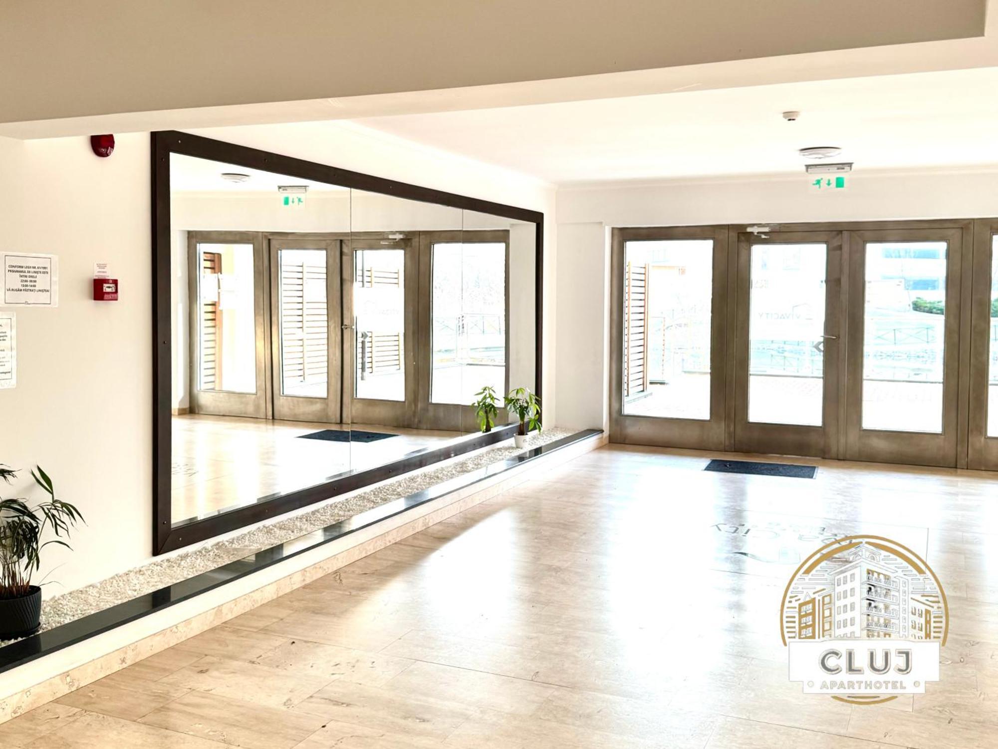 Cluj Aparthotel - Viva City - エクステリア 写真
