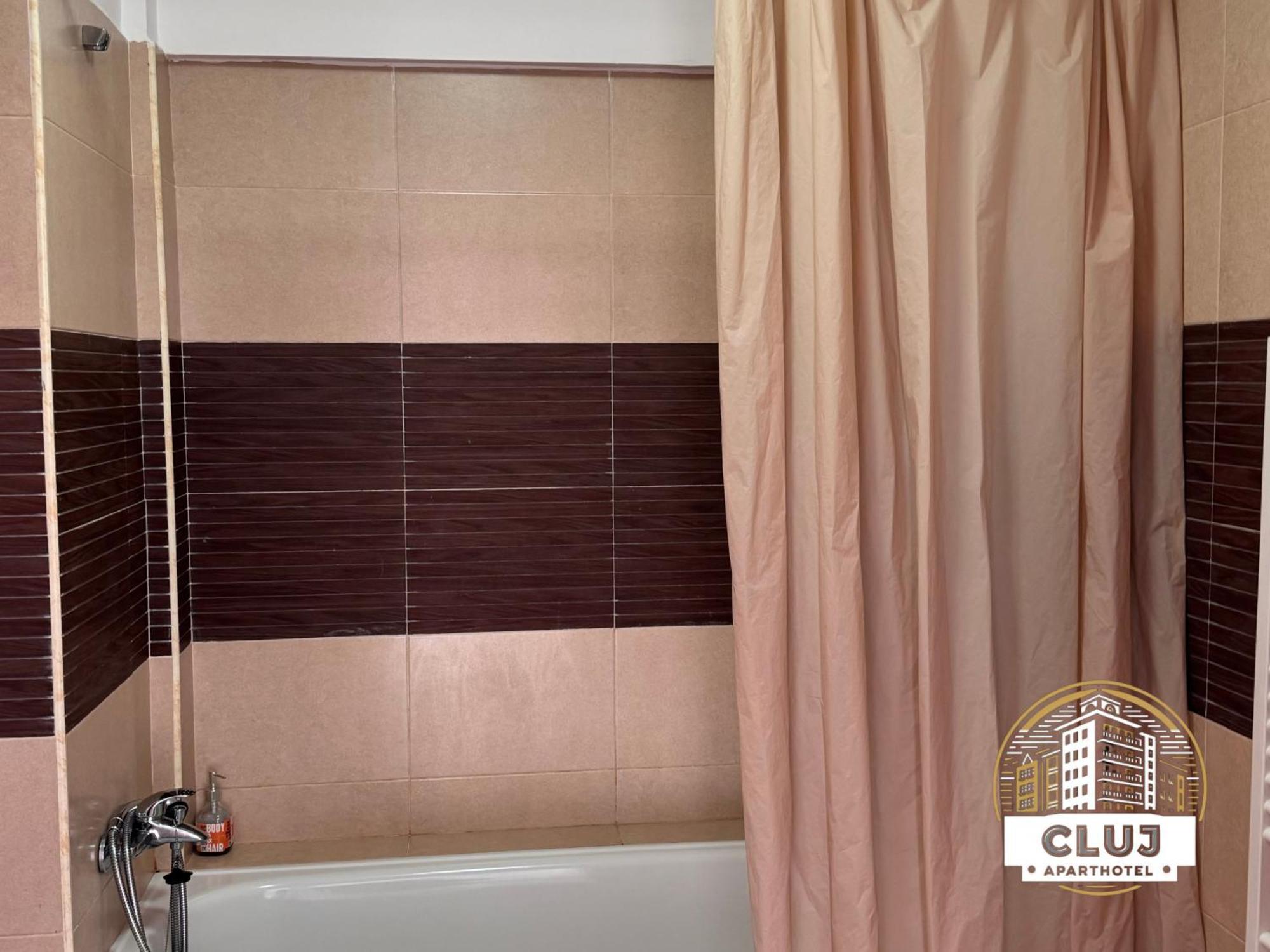 Cluj Aparthotel - Viva City - エクステリア 写真